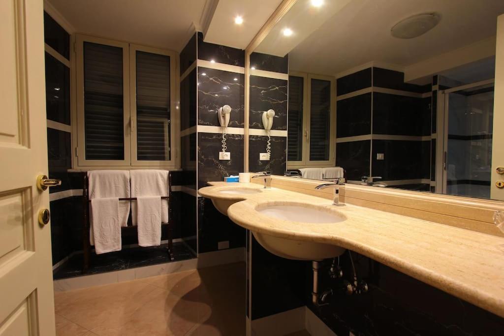 41 Nazionale Suite 41 روما المظهر الخارجي الصورة